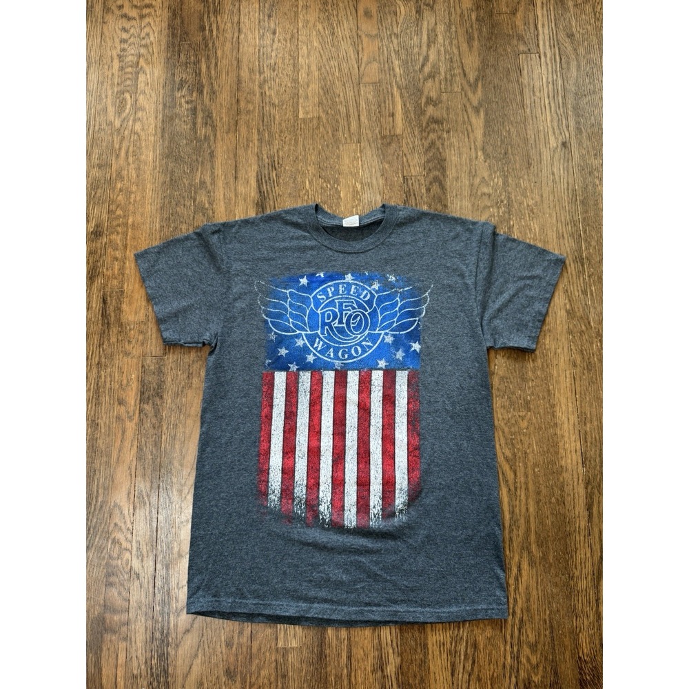 REO Speedwagon Tour 2010 Band T-Shirt Mens Small Gildan Heavy Cotton Grey Flag